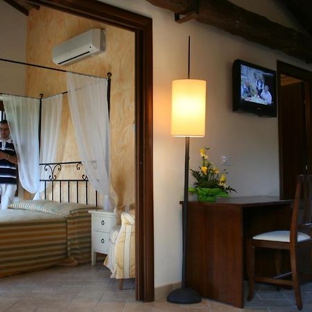 Albergo Vecchia Porta Мателика Экстерьер фото